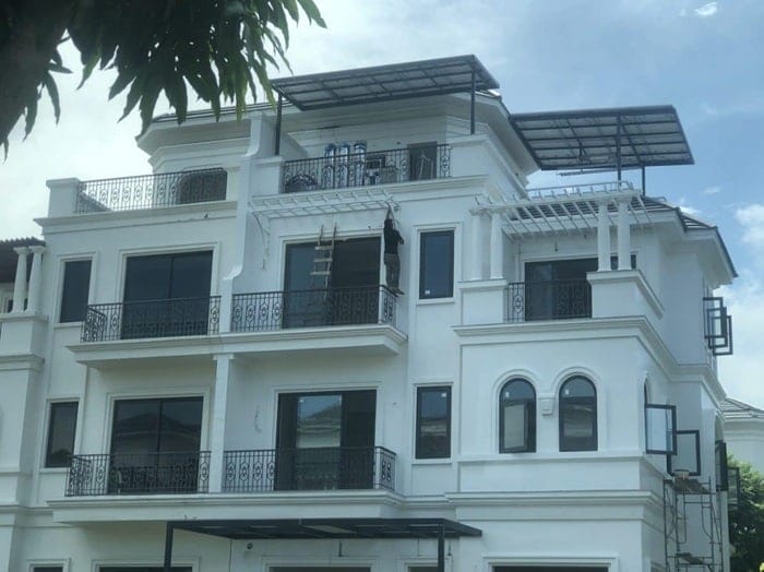 Biệt thự liền kề tại Bắc Ninh có thiết kế hiện đại, đồng bộ, thường sử dụng mái bằng hoặc mái ngói dốc